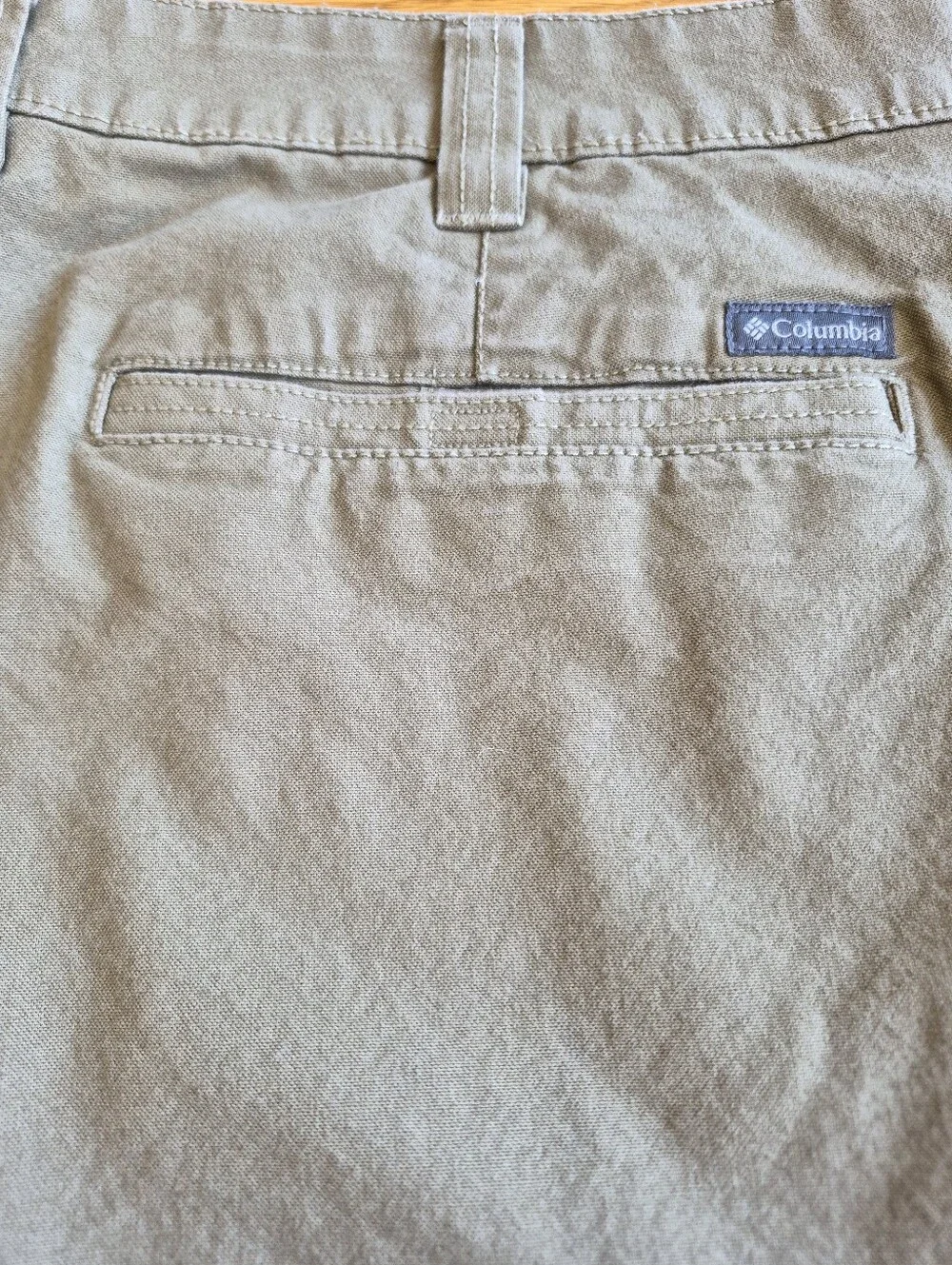 Columbia Mens Shorts Sage Green Utility Canvas  Size 40W 10L